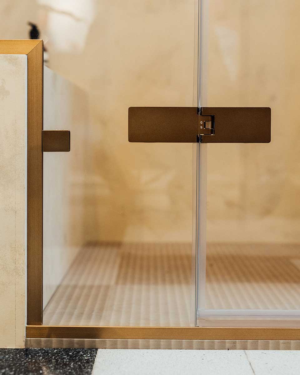 Deauville bespoke cut-to-size glass