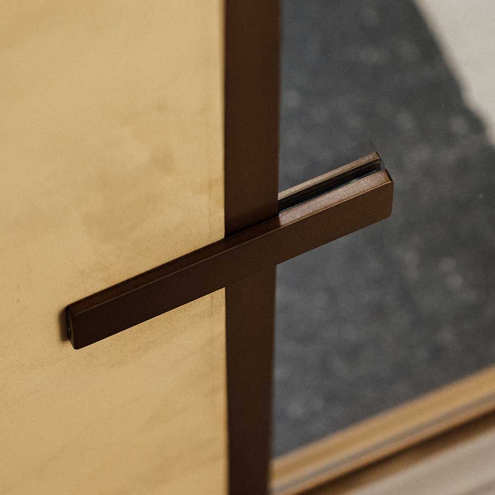 Majestic inline bracket